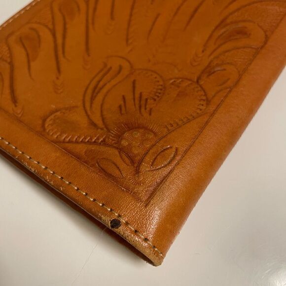 Tan/Orange Floral Faux Leather Large Wallet with Numerous Pockets - Picture 9 of 13
